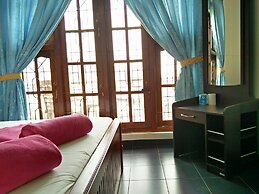 ABC Guest Inn & Restaurant
