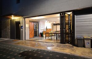 Sunny Hill Hostel Hongdae