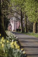 Thackray House
