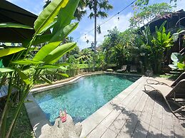 Gusde Tranquil Villas by EPS