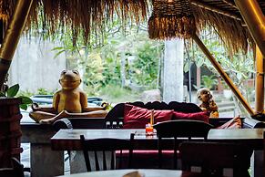 Gusde Tranquil Villas by EPS