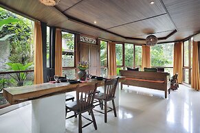 Gusde Tranquil Villas by EPS