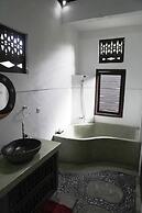 Gusde Tranquil Villas by EPS