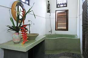 Gusde Tranquil Villas by EPS