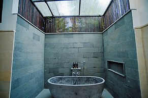 Gusde Tranquil Villas by EPS