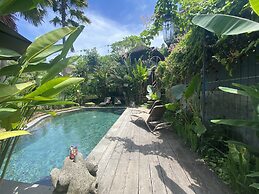 Gusde Tranquil Villas by EPS