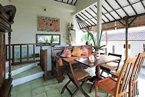 Gusde Tranquil Villas by EPS