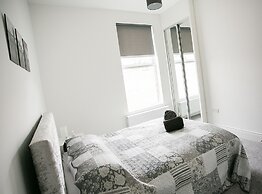 Coast & City Apartments