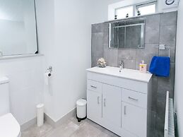 Coast & City Apartments