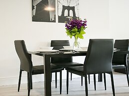 Coast & City Apartments