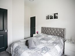 Coast & City Apartments