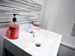 Coast & City Apartments