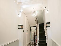 Coast & City Apartments