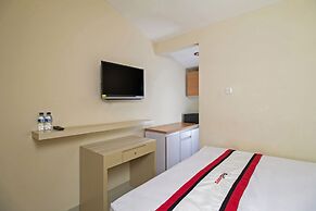 RedDoorz Plus @ Setiabudi Tengah