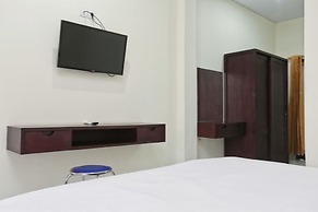 RedDoorz @ Benesari 2