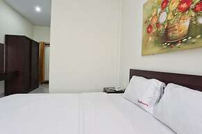 RedDoorz @ Benesari 2