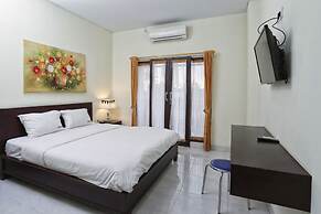 RedDoorz @ Benesari 2