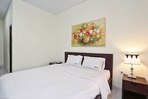 RedDoorz @ Benesari 2