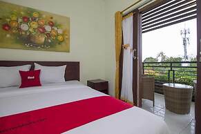 RedDoorz @ Benesari 2