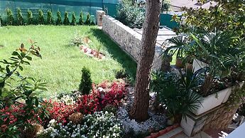 Villa Roses Apartments & Wellness