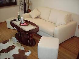 Villa Roses Apartments & Wellness