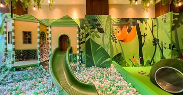 DoubleTree by Hilton Hotel Shenzhen Longhua