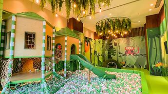 DoubleTree by Hilton Hotel Shenzhen Longhua