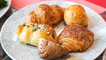 DoubleTree by Hilton Hotel Shenzhen Longhua