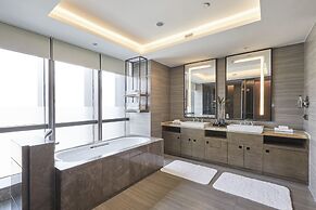 DoubleTree by Hilton Hotel Shenzhen Longhua