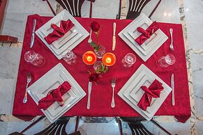 Hôtel Les Ambassadeurs