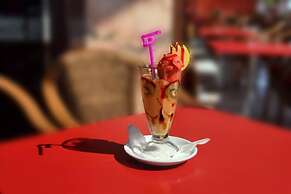 Hôtel Les Ambassadeurs