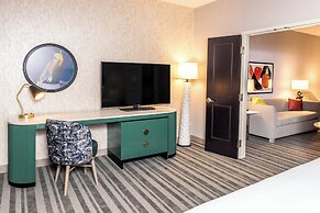voco The Clair Cincinnati Downtown by IHG