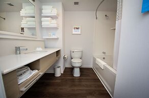 Hampton Inn & Suites by Hilton Truro