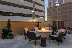 DoubleTree by Hilton Evansville