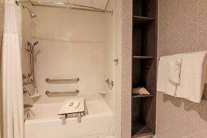 DoubleTree by Hilton Evansville