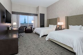 DoubleTree by Hilton Evansville