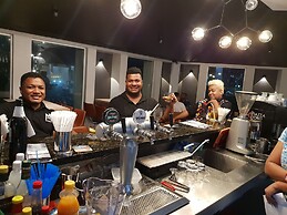 Peninsula International Hotel