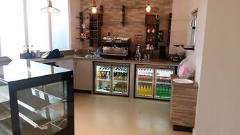 Peninsula International Hotel