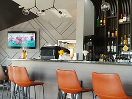 Peninsula International Hotel