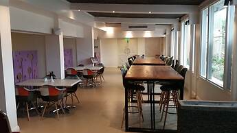 Peninsula International Hotel