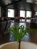 Peninsula International Hotel