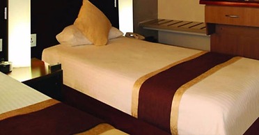 Peninsula International Hotel