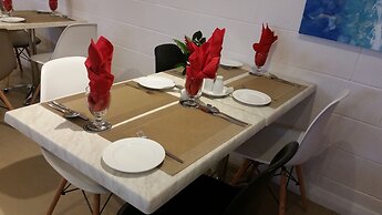 Peninsula International Hotel