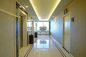 Aria Centra Hotel Surabaya