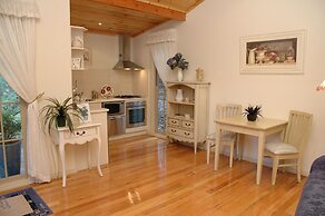 Myers Creek Cascades Luxury Cottages