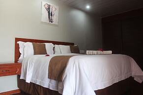 Pelican Lodge and Camping