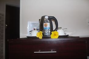 Pelican Lodge and Camping