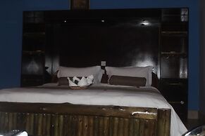 Pelican Lodge and Camping