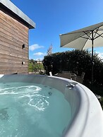 The Baiting House and Lodges