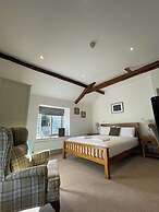 The Baiting House and Lodges